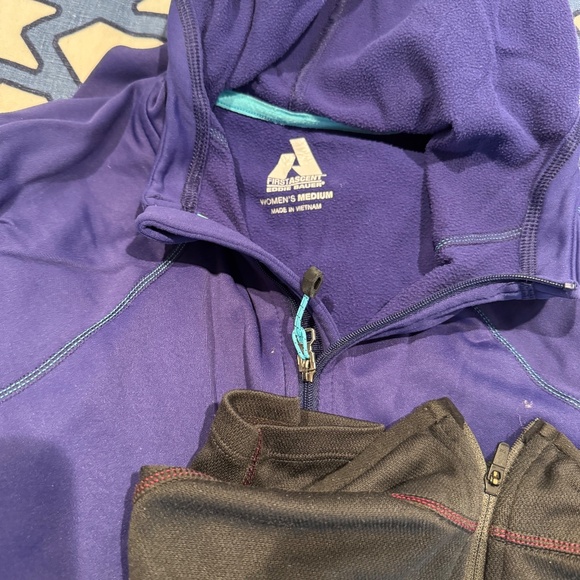 Eddie Bauer Sweatshirts - Picture 2 of 2